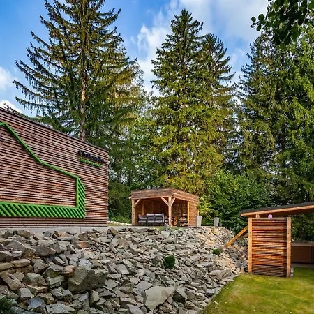 Villa Chaloupka, Ktera Existuje *